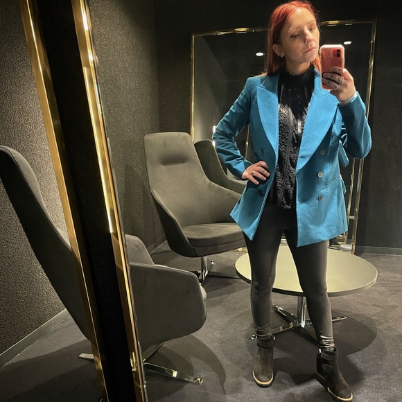 Meet your Posher, Mary - Picture 2 of 5